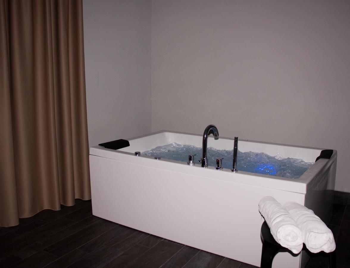 La Terrazza Di Parthenope Bed & Breakfast Napoli Bagian luar foto